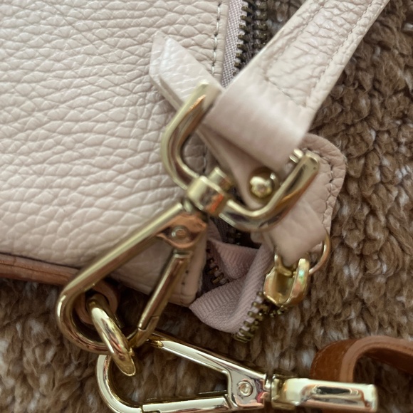 Valentina Italia - Picture 3 of 5